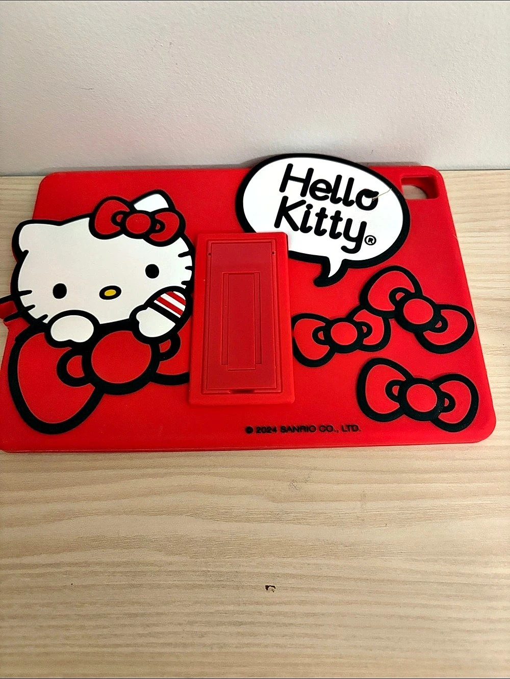 Kamojo Hello Kitty New! Silicone iPad Case with Stand Gen 7-8&9